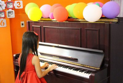 Khi quyết định cho bé học đàn piano cha mẹ cũng cần phải ghi nhớ rất nhiều vấn đề